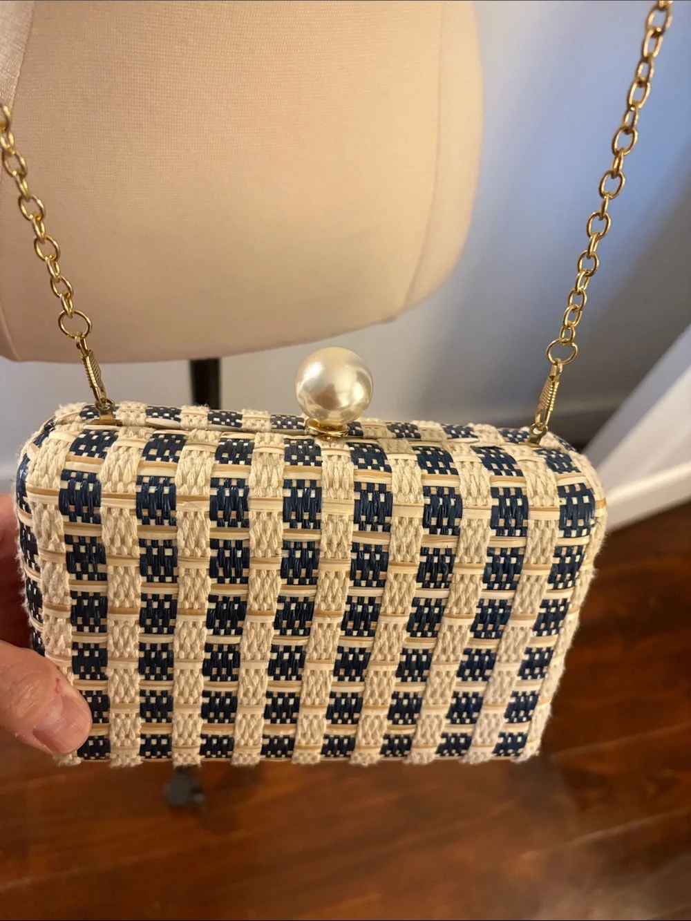 Woven Pearl-Top Crossbody Clutch - Cream & Navy
